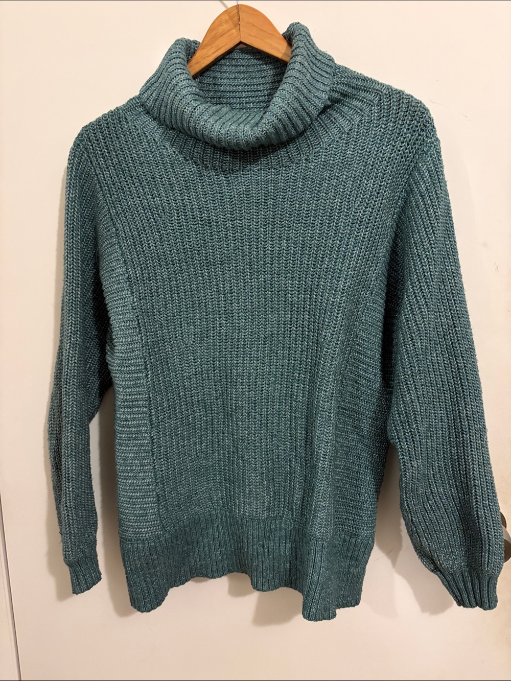 American Eagle Teal Cowl Neck Cable Knit Sweater, size XS